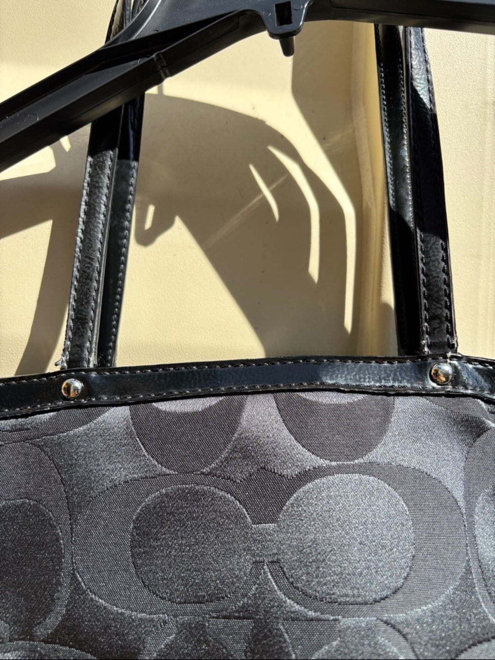 VTG Coach Daisy Pop Optic Bag black signature w purple graffiti-style accents - Picture 6 of 11